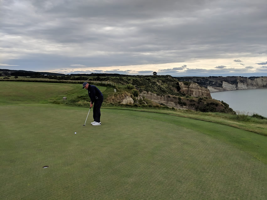 <h2>The Best of New Zealand Escorted 2018</h2>Taupo, Napier, Wellington & Queenstown